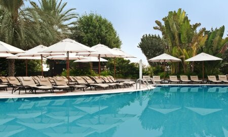 Hilton Dubai The Walk Hotel