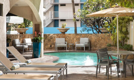 Coconut Waikiki Hotel